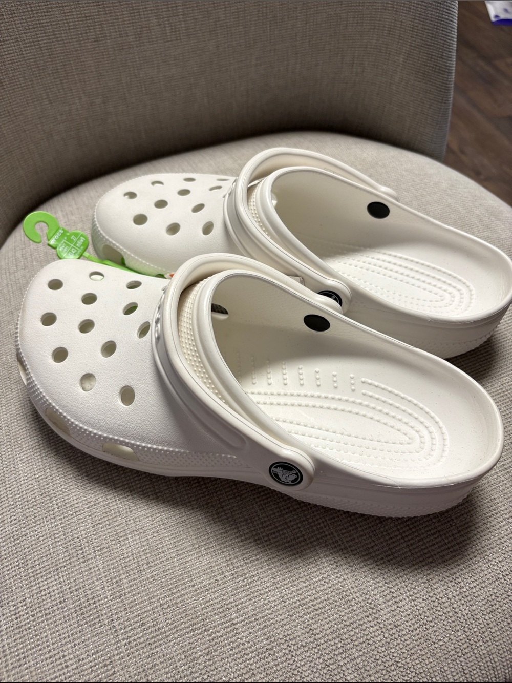 CROCS Classic Clog in White M 9/ W 11 - Picture 3 of 5
